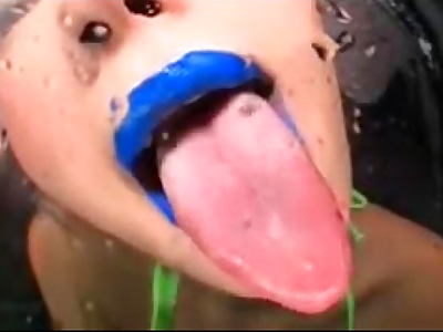 Japanese Blue Lipstick (Spitting-Fetish)